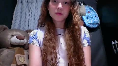 Snapshot of issa30213 chatting on 10/05/25, 03:16 Issa online show from 10/05/25, 03:16