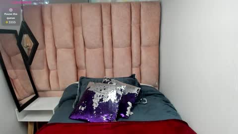 Snapshot of issa_milf__ chatting on 02/28/26, 12:17 ISSA MILF online show from 02/28/26, 12:17