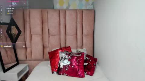 Snapshot of issa_milf__ chatting on 03/28/26, 01:33 ISSA MILF online show from 03/28/26, 01:33