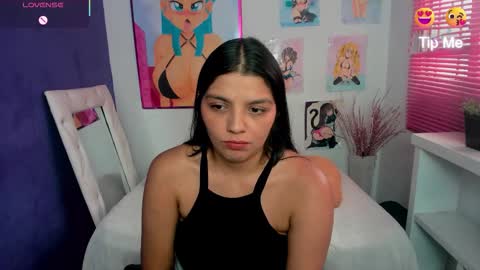 Snapshot of issa_nassar chatting on 11/25/25, 03:23 Issa online show from 11/25/25, 03:23