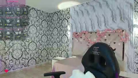 Snapshot of issa_tay1 chatting on 04/22/26, 03:09 Issa online show from 04/22/26, 03:09