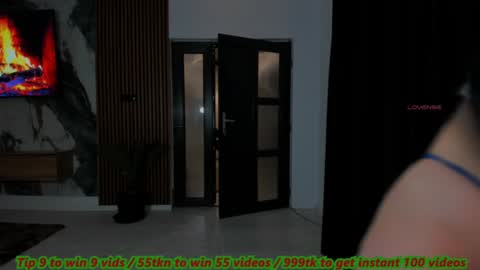 Snapshot of issabellaa chatting on 01/29/25, 08:35 Issy online show from 01/29/25, 08:35