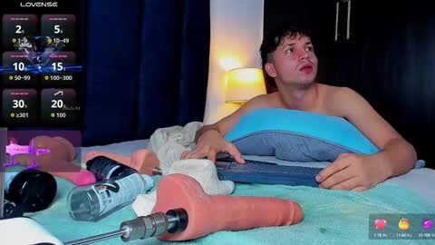 ISSAC online show from 10/12/25, 08:52