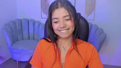 issi_loren online show from 04/26/26, 11:41