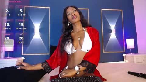 Isabelle online show from 02/17/25, 12:16