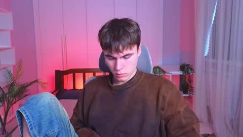 Maks online show from 02/04/25, 09:49