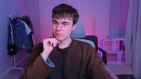 Maks online show from 02/13/25, 01:37