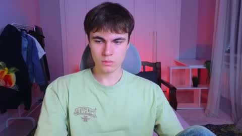 Maks online show from 02/28/25, 10:20