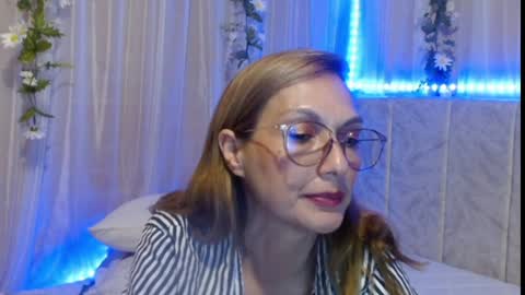 Snapshot of italagomez chatting on 02/09/25, 12:06 Itala Gomez online show from 02/09/25, 12:06