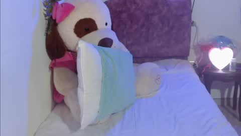 Snapshot of italagomez chatting on 10/24/25, 11:01 Itala Gomez online show from 10/24/25, 11:01