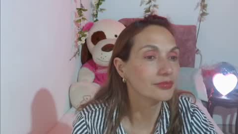 Snapshot of italagomez chatting on 11/02/25, 02:14 Itala Gomez online show from 11/02/25, 02:14