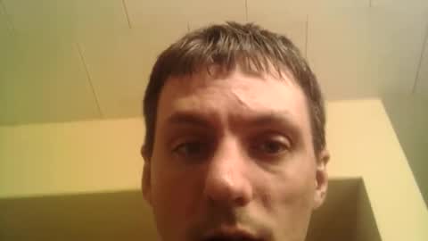 Snapshot of italian_stallion_22 chatting on 10/15/25, 11:21 Italian stallion online show from 10/15/25, 11:21