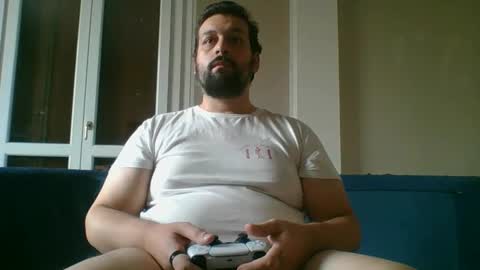 italianbigboy93 online show from 10/21/25, 12:39