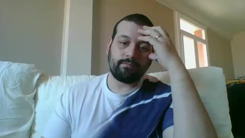 Snapshot of italianbigboy932 chatting on 03/17/26, 03:15 italianbigboy932 online show from 03/17/26, 03:15