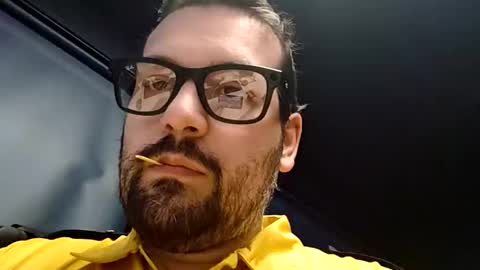 italianbigboy932 online show from 04/25/26, 07:33