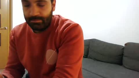 Snapshot of italianboybcn chatting on 01/04/25, 08:17 italianboybcn online show from 01/04/25, 08:17