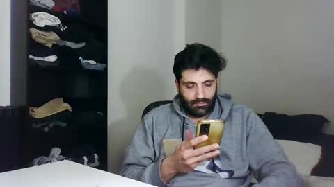 Snapshot of italianboybcn chatting on 01/10/25, 11:39 italianboybcn online show from 01/10/25, 11:39