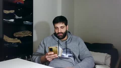 Snapshot of italianboybcn chatting on 01/22/25, 10:40 italianboybcn online show from 01/22/25, 10:40