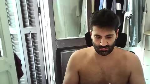 Snapshot of italianboybcn chatting on 09/12/25, 12:27 italianboybcn online show from 09/12/25, 12:27