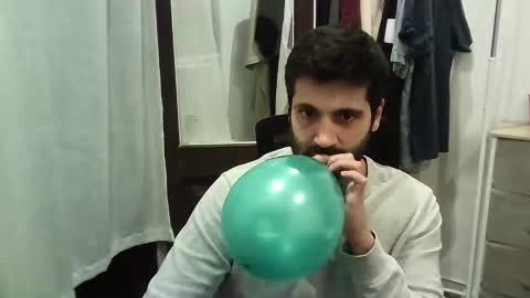 Snapshot of italianboybcn chatting on 09/28/25, 08:58 italianboybcn online show from 09/28/25, 08:58