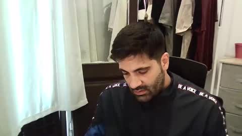 italianboybcn online show from 11/06/25, 09:21