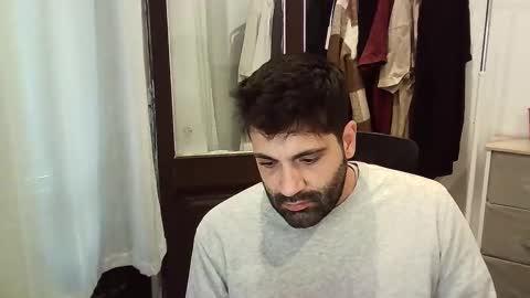 italianboybcn online show from 11/11/25, 08:36