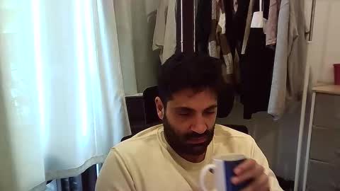 italianboybcn online show from 11/15/25, 07:38