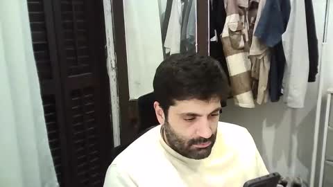 italianboybcn online show from 12/01/25, 06:13