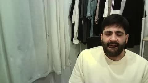 italianboybcn online show from 12/05/25, 06:26