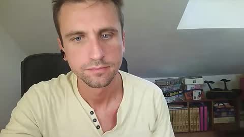 Snapshot of italiano116116 chatting on 09/21/25, 08:05 italiano116116 online show from 09/21/25, 08:05