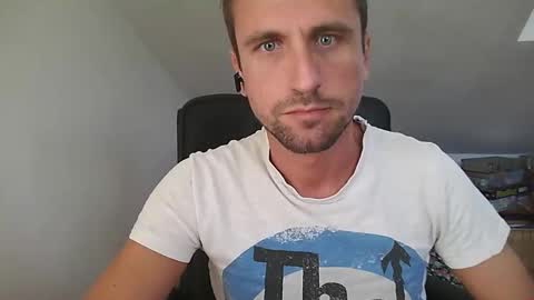 Snapshot of italiano116116 chatting on 09/25/25, 08:29 italiano116116 online show from 09/25/25, 08:29