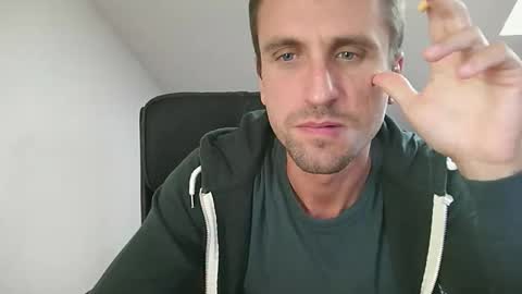 Snapshot of italiano116116 chatting on 09/28/25, 02:00 italiano116116 online show from 09/28/25, 02:00