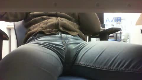 Alex online show from 11/17/25, 06:03