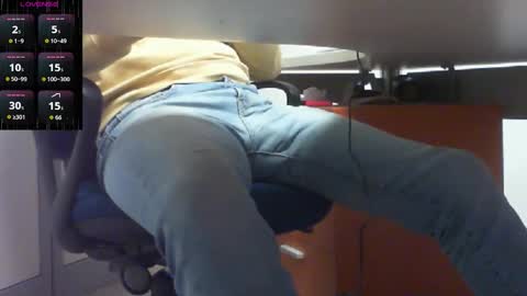 Alex online show from 12/18/25, 04:02