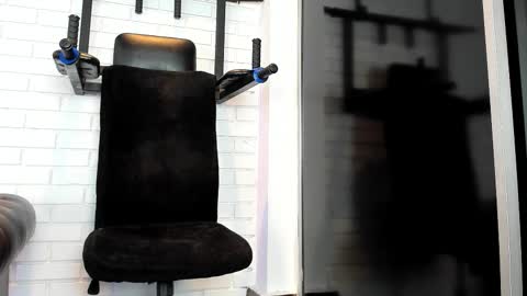 Italo Moore online show from 09/17/25, 11:23