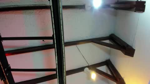 Italo Moore online show from 11/28/25, 11:13