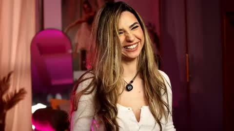 Snapshot of italy_baby chatting on 04/14/26, 05:19 italy_baby online show from 04/14/26, 05:19