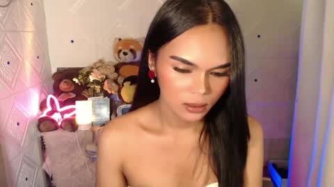 CathCathy online show from 02/11/25, 01:41