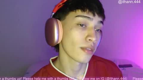 Snapshot of ithan_rose chatting on 12/15/25, 03:00 Ithan online show from 12/15/25, 03:00