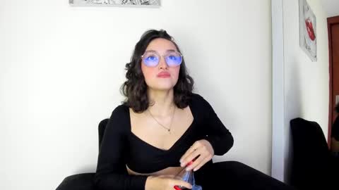 Snapshot of its__angelica_ chatting on 02/15/25, 05:50 Angelica online show from 02/15/25, 05:50