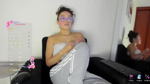 Snapshot of its__angelica_ chatting on 09/23/25, 12:46 Angelica online show from 09/23/25, 12:46