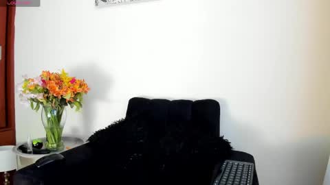Snapshot of its__angelica_ chatting on 04/20/26, 08:54 Angelica online show from 04/20/26, 08:54