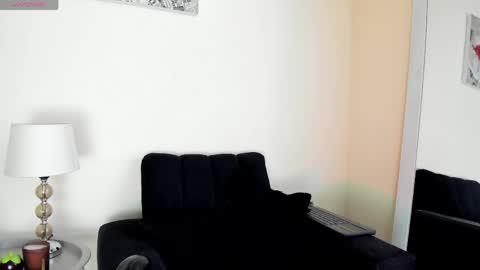 Snapshot of its__angelica_ chatting on 04/28/26, 06:13 Angelica online show from 04/28/26, 06:13