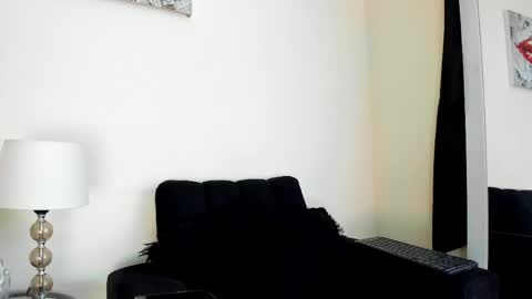 Snapshot of its__angelica_ chatting on 05/11/26, 06:38 Angelica online show from 05/11/26, 06:38