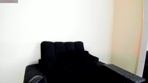 Snapshot of its__angelica_ chatting on 06/04/26, 06:25 Angelica online show from 06/04/26, 06:25