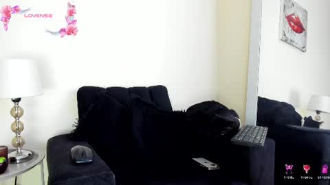 Snapshot of its__angelica_ chatting on 06/26/26, 06:56 Angelica online show from 06/26/26, 06:56