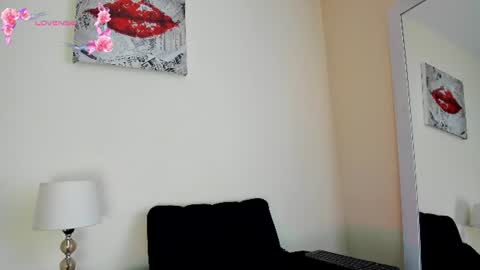 Snapshot of its__angelica_ chatting on 07/08/26, 06:56 Angelica online show from 07/08/26, 06:56