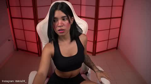 Snapshot of its_lola chatting on 02/20/26, 03:25 online show from 02/20/26, 03:25