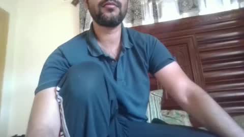 Snapshot of its_me_2323 chatting on 04/14/26, 05:24 its_me_2323 online show from 04/14/26, 05:24