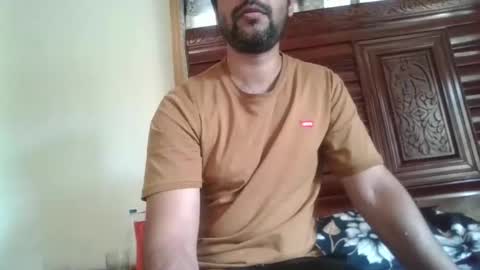 Snapshot of its_me_2323 chatting on 05/04/26, 04:52 its_me_2323 online show from 05/04/26, 04:52
